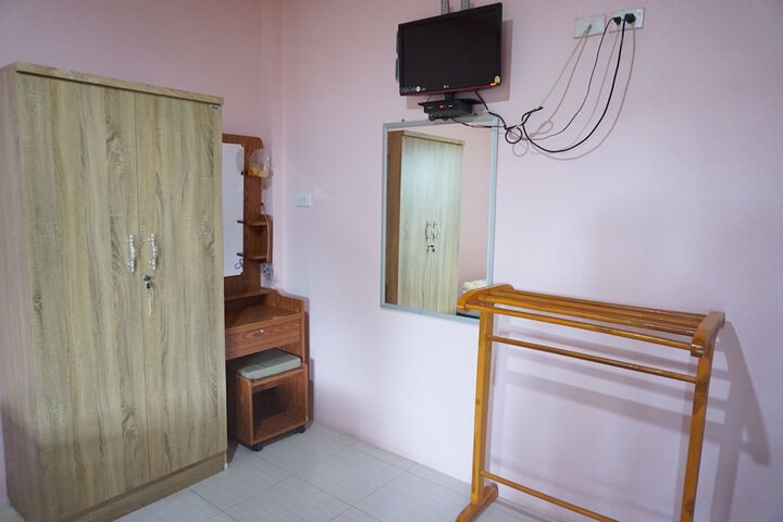 Room 21 of 69