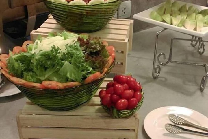 Dining 49 of 65