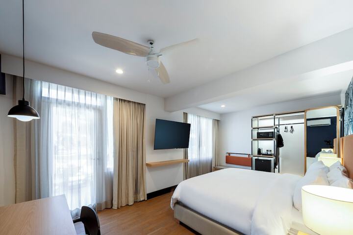 Room 11 of 58