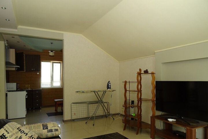 Room 15 of 23