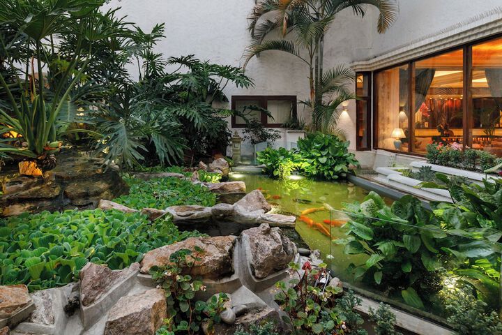 Pools & Facilities