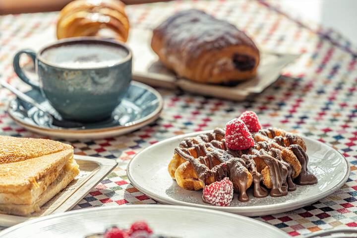 Breakfast/Coffee Service 41 of 46