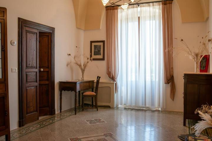Room 6 of 59