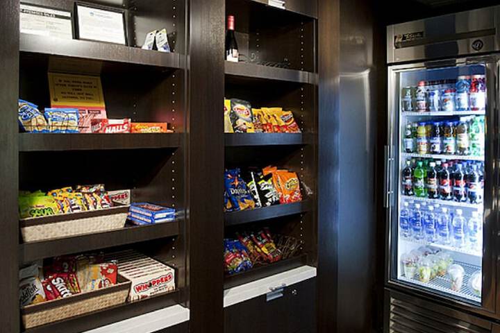 Snack bar