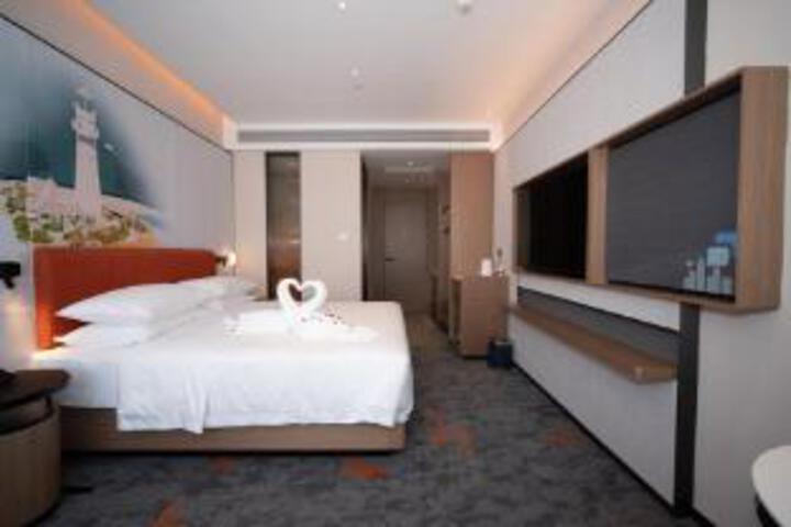 Room 19 of 21