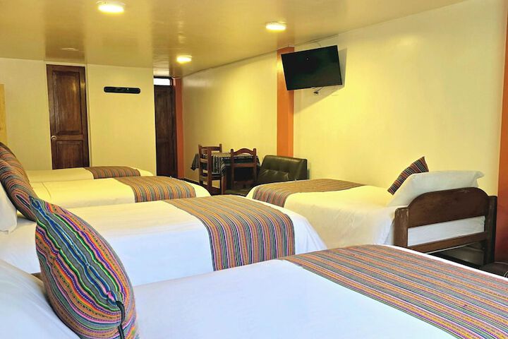 Room 8 of 28