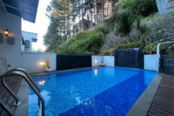 Villa Amethyst Dago Pakar FE-22 4Br with Private Pool ( Family Only)