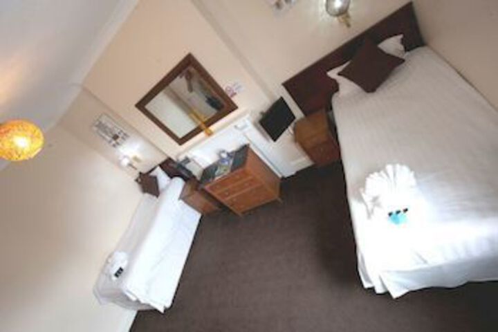 Room 15 of 23