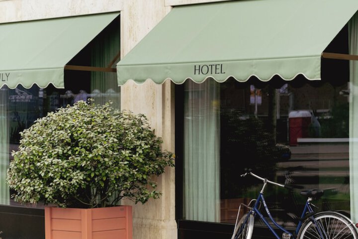 Hotel 49 of 52