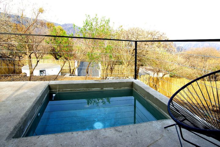 Pool 8 of 25