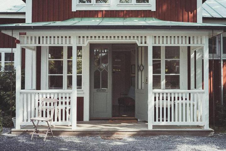 Exterior of Folk och Fä