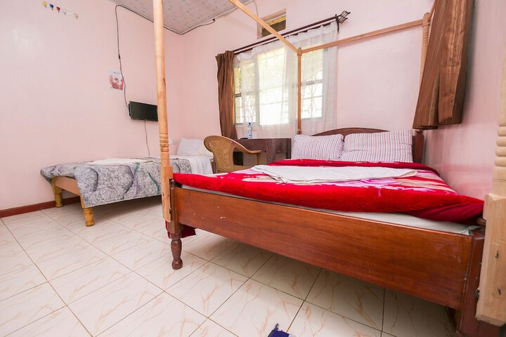 Room 10 of 31