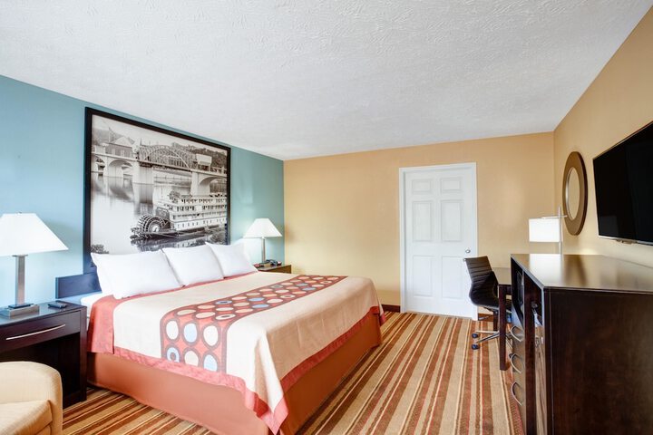 1 King Bed Accessible (6 of 13)