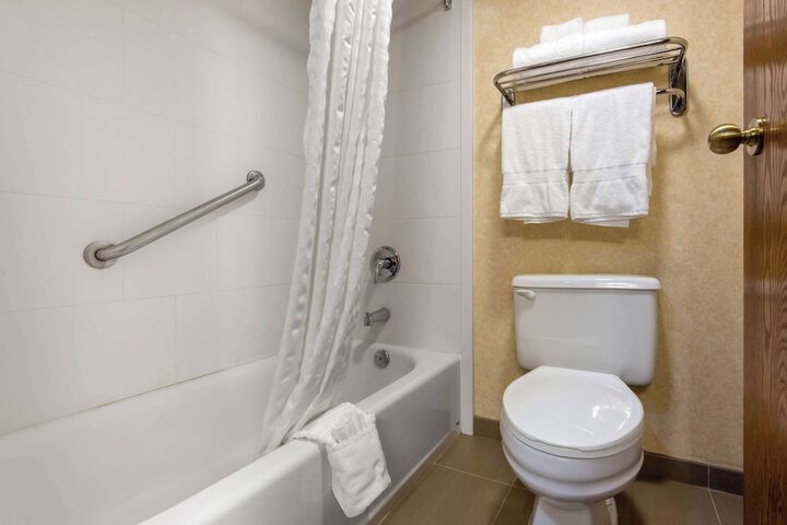 Room 20 of 39