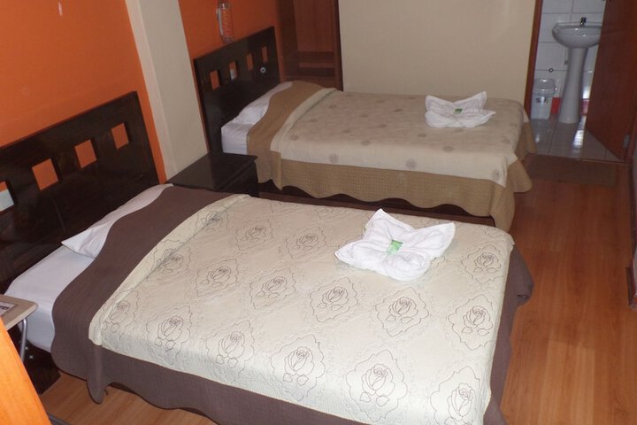 Room 12 of 32