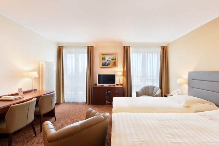 Room 29 of 65