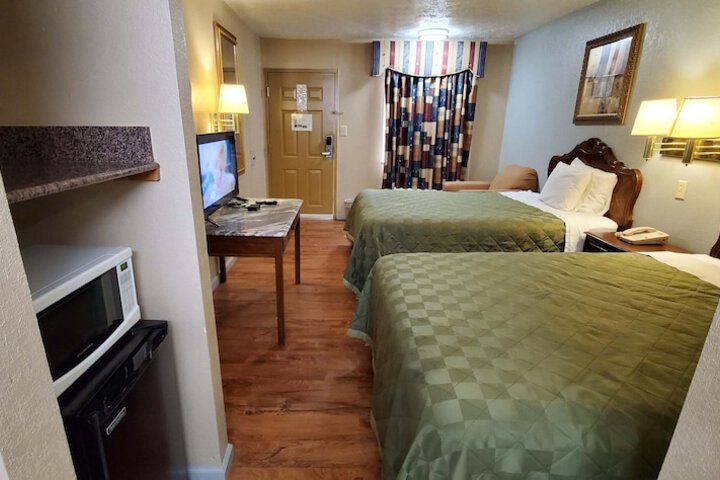 Double Room with 2 Double Beds (2 of 12)