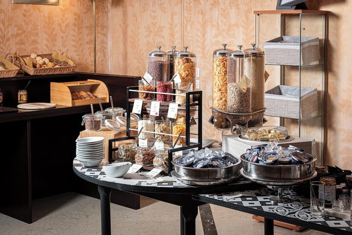 Breakfast area
