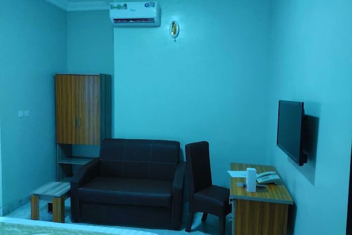 Room 4 of 45