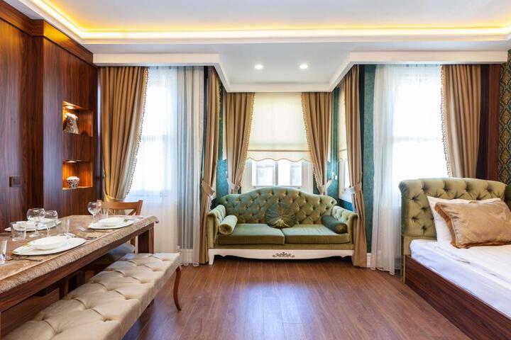 Image of Rose Mansion by Otantik Suites