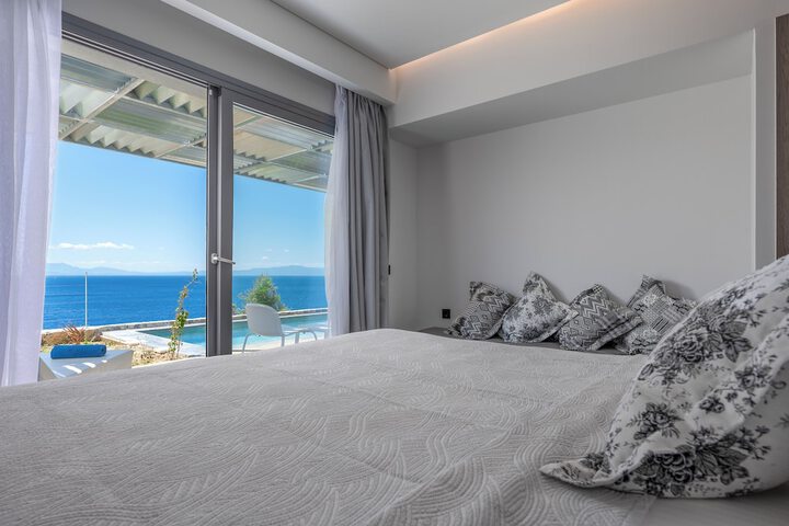 Room 45 of 260