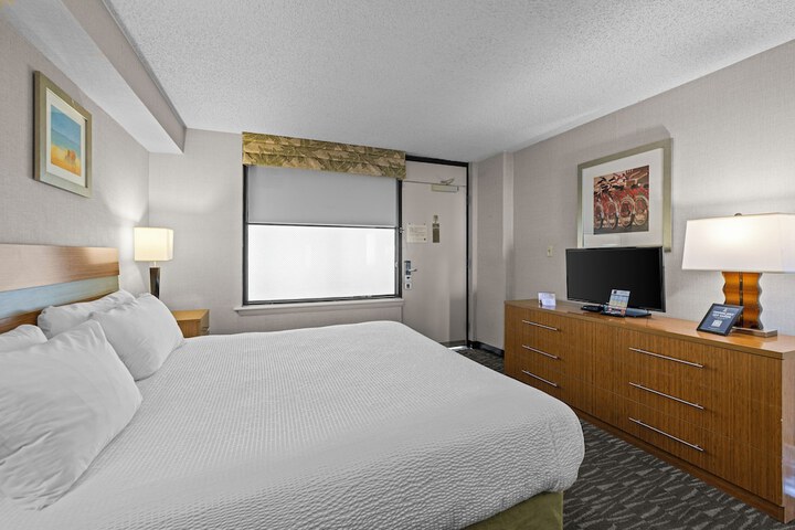 Room 7 of 35