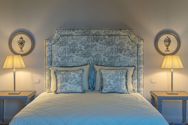 Room 20 of 165