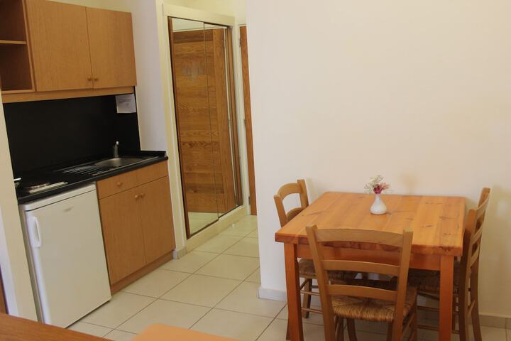 Private kitchenette