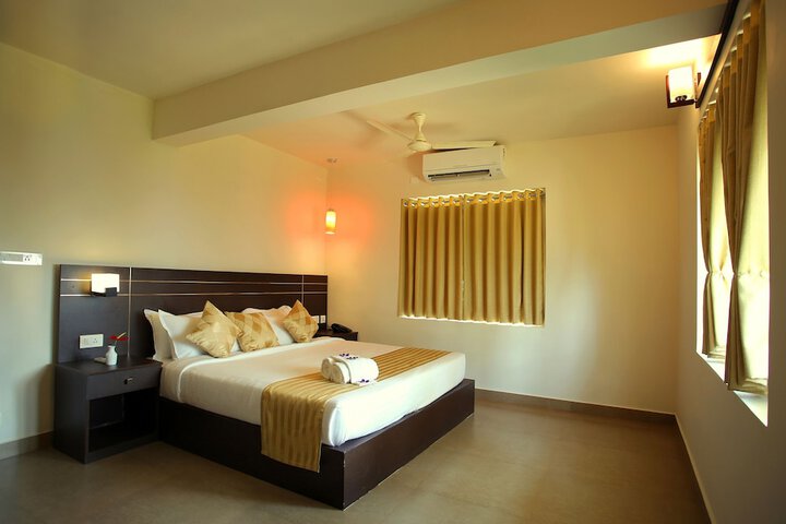 Room 7 of 92
