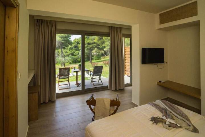 Room 15 of 66