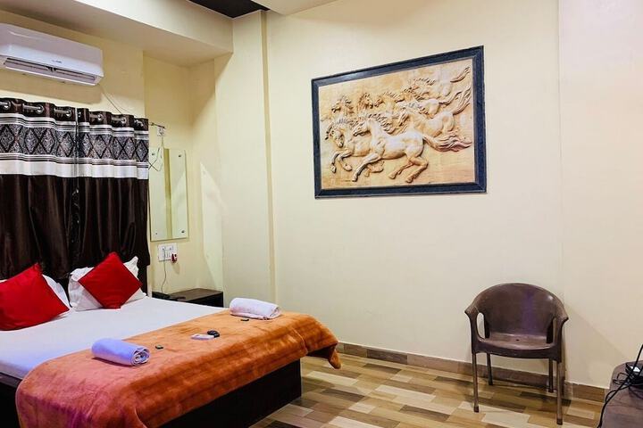 Room 10 of 49