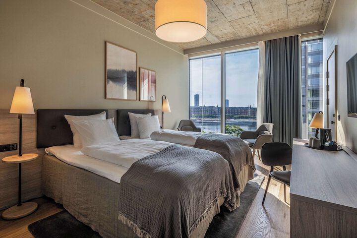 Room 17 of 72
