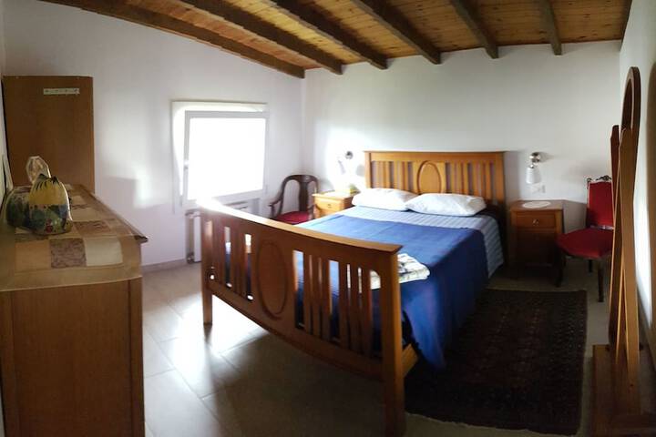 Room 5 of 50