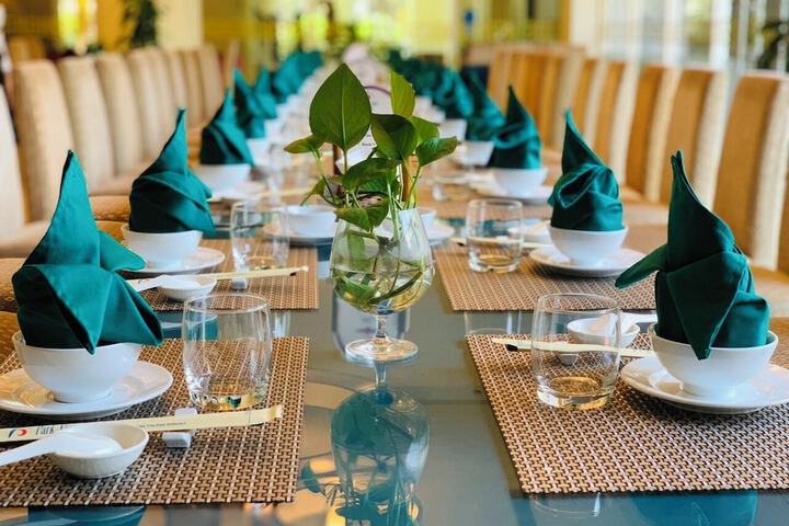 Dining 110 of 127