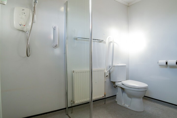 Room 35 of 76