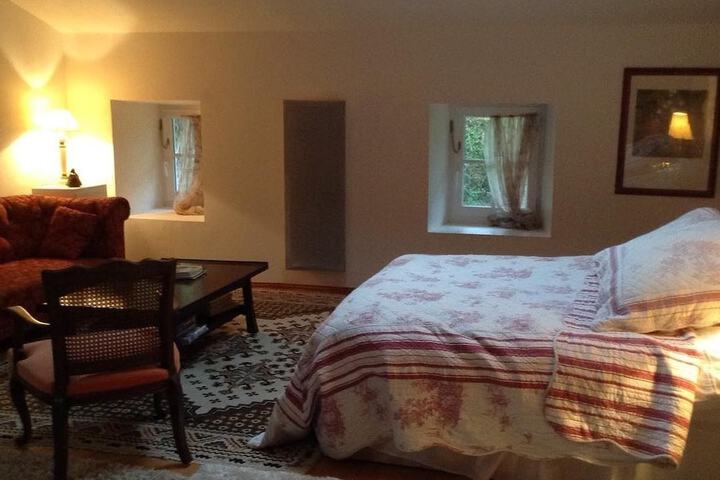 Room 6 of 47