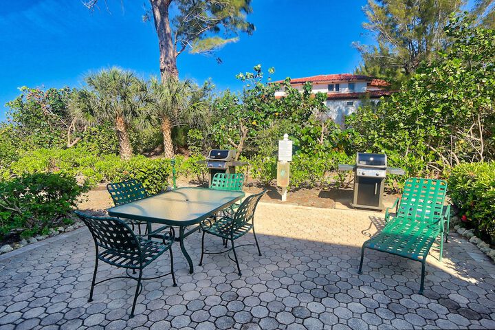 Property Grounds 33 of 35