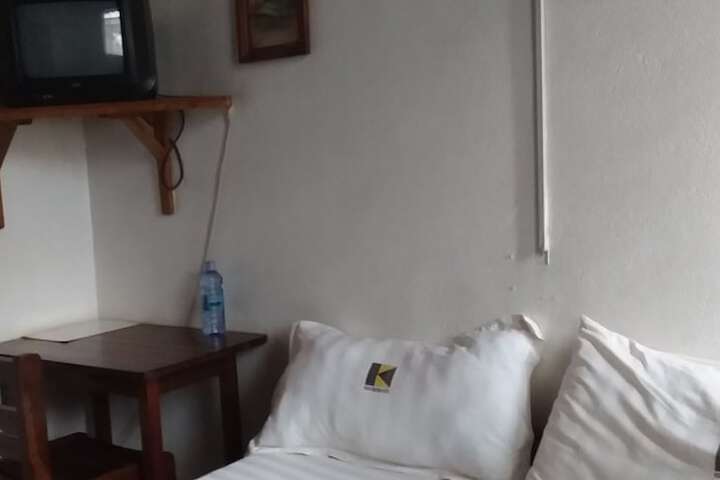Room 6 of 23