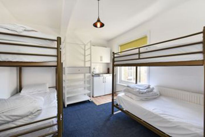 Room 40 of 51