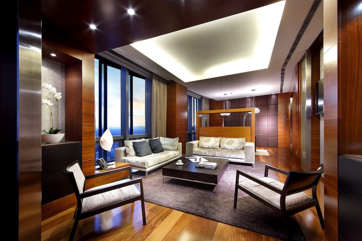 Room 15 of 81