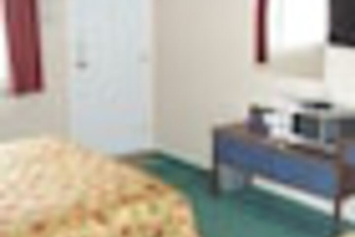 Room 32 of 132
