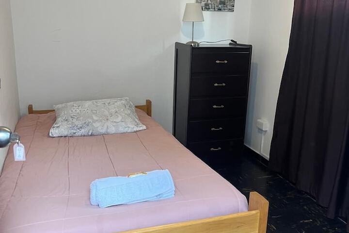 Room 83 of 178