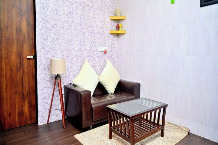 Room 5 of 20