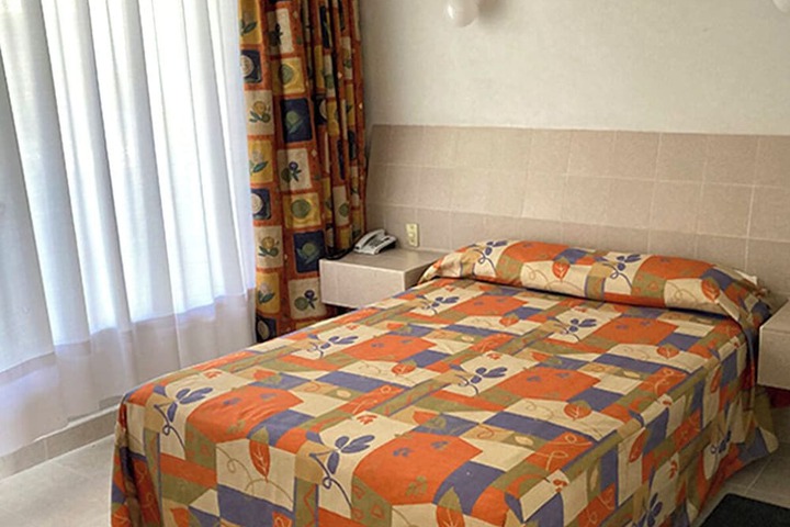 Room 14 of 41