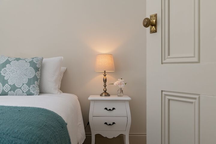 Room 2 of 28