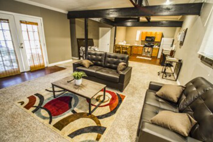 Photo of BIG Studio Near Downtown With All Amenities