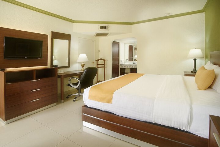 Room 12 of 49