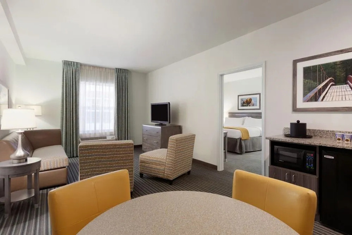 Room 3 of 15