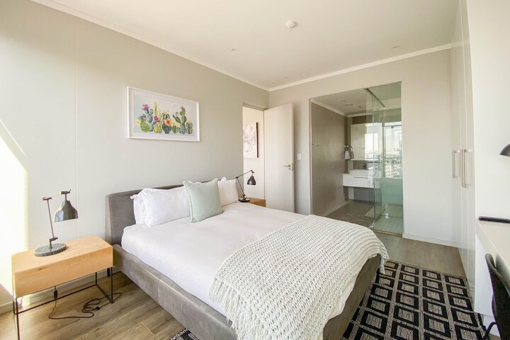 Room 16 of 50
