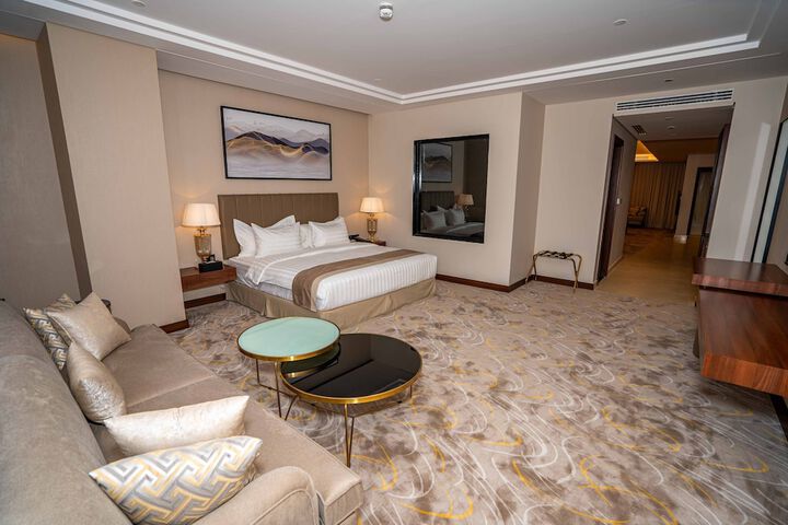 Room 5 of 24